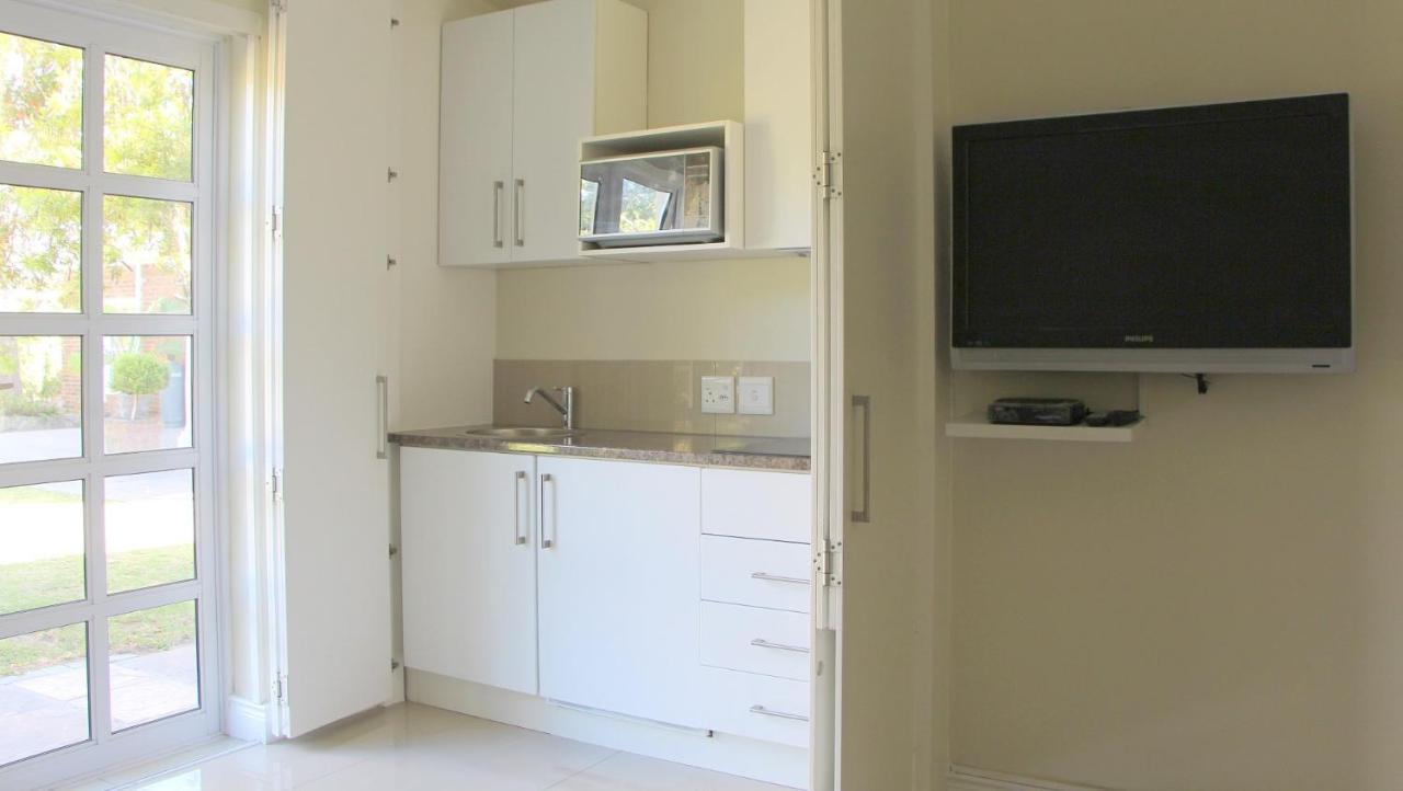 Alphen Constantia Lodge